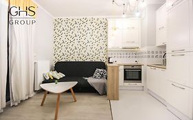 Great Apartment With A Garden In The City Center, Old Town